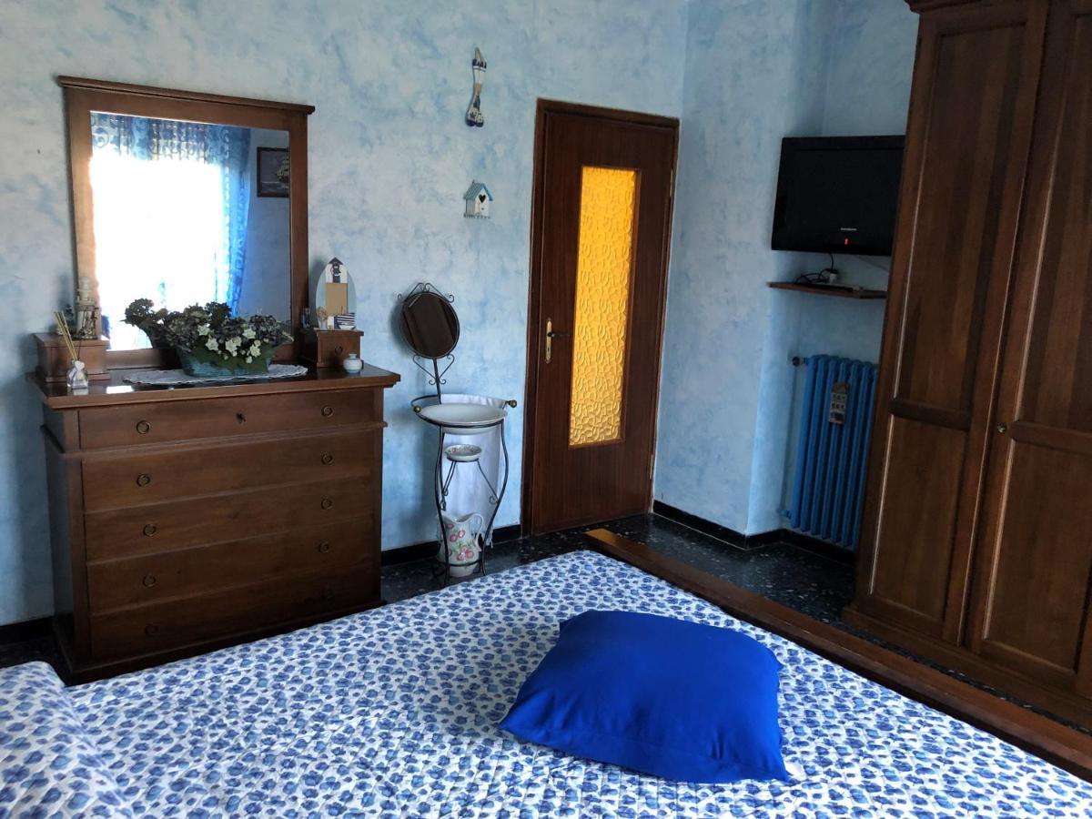 La Casa Di Marco Apartment อิมเปรีอา ภายนอก รูปภาพ