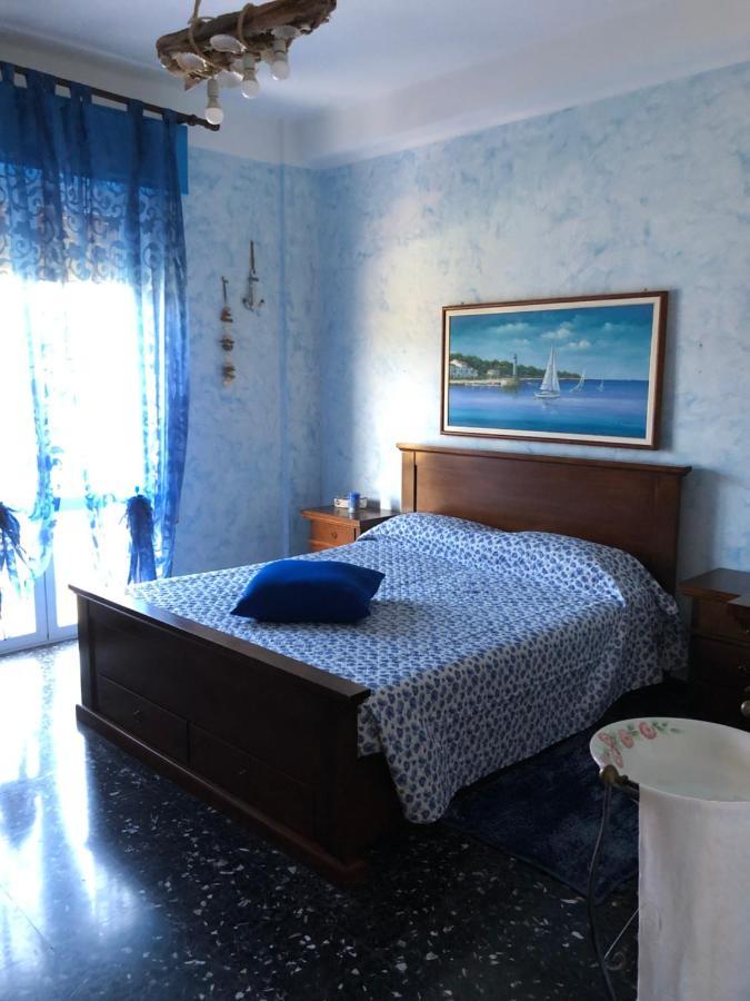La Casa Di Marco Apartment อิมเปรีอา ภายนอก รูปภาพ