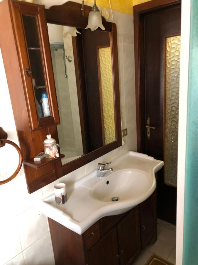 La Casa Di Marco Apartment อิมเปรีอา ภายนอก รูปภาพ